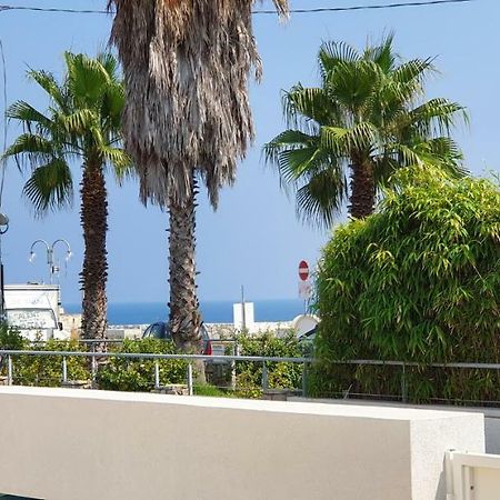 Villa Torre dell'Orso centro - villino vista mare con ampio giardino Esterno foto