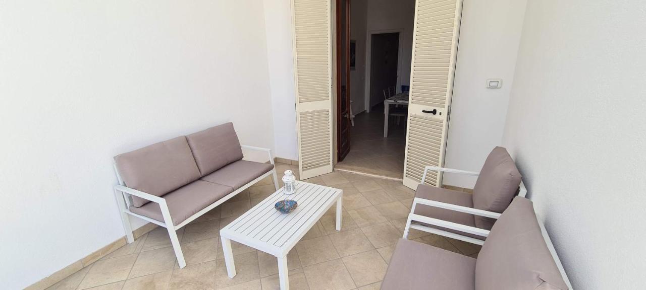 Villa Torre dell'Orso centro - villino vista mare con ampio giardino Esterno foto