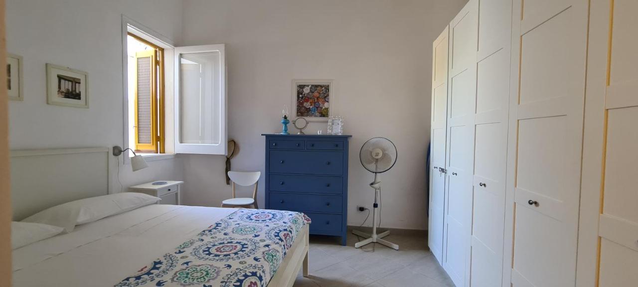 Villa Torre dell'Orso centro - villino vista mare con ampio giardino Esterno foto