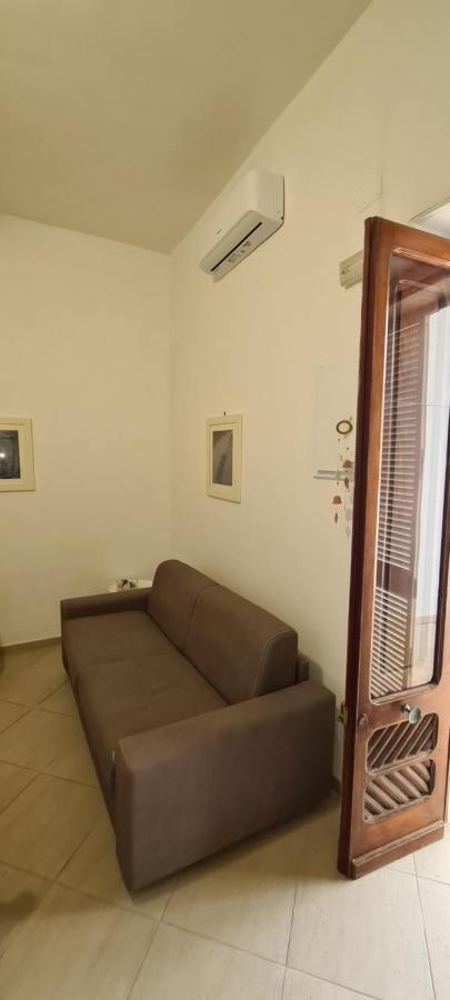 Villa Torre dell'Orso centro - villino vista mare con ampio giardino Esterno foto