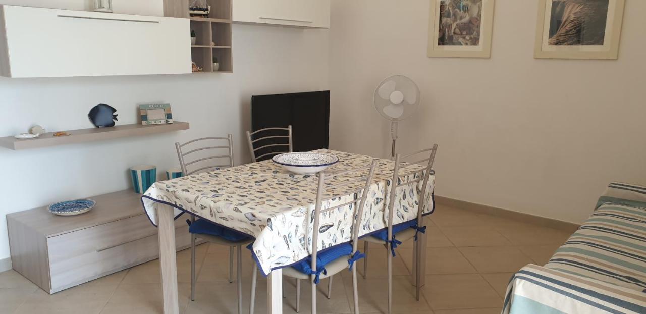Villa Torre dell'Orso centro - villino vista mare con ampio giardino Esterno foto