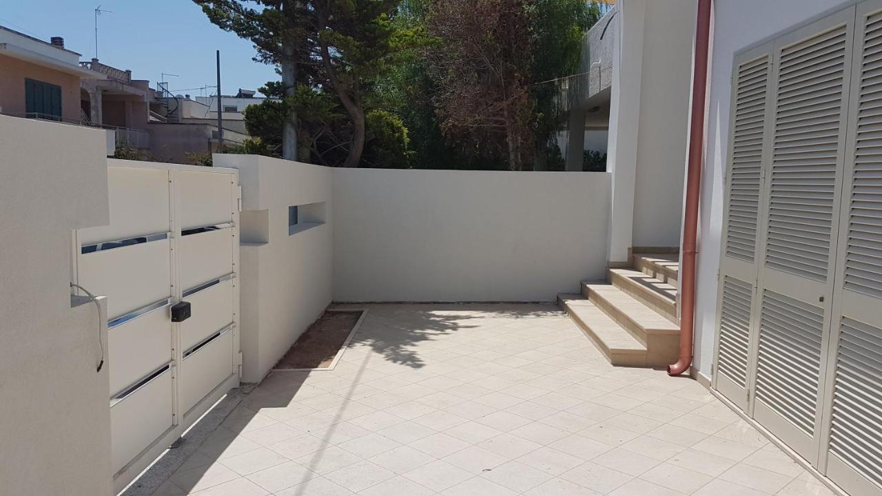 Villa Torre dell'Orso centro - villino vista mare con ampio giardino Esterno foto